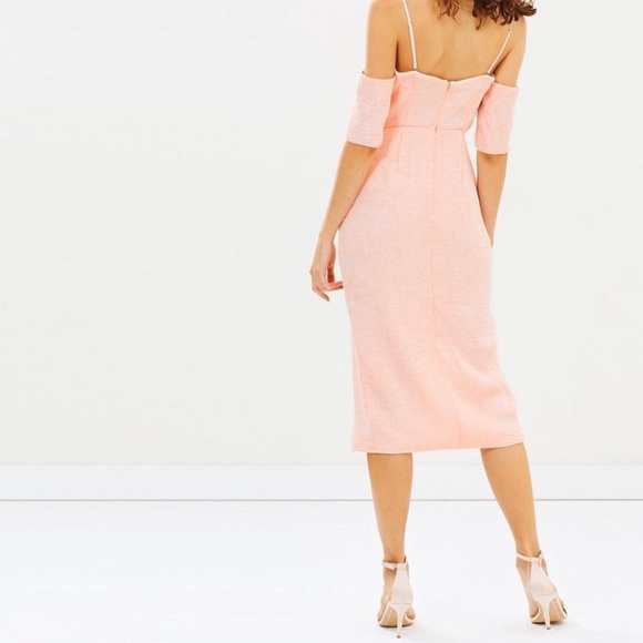 Elliatt Acacia Soft Peach Off Shoulder Midi Dress Small NWT - Picture 5 of 13